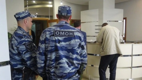 Сотрудниками Управления экономической безопасности и противодействия коррупции УМВД России по Архангельской области выявлен факт коммерческого подкупа
