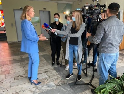 «Дети, участвующие в митингах, могут стать жертвами провокаций» — Ирина Волынец