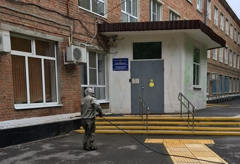 Еженедельный рейд добровольцев ВДПО по дезинфекции улиц Новочеркасска