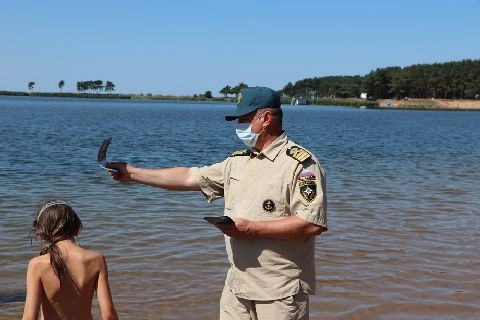 Зеленоградские спасатели провели урок безопасности на воде