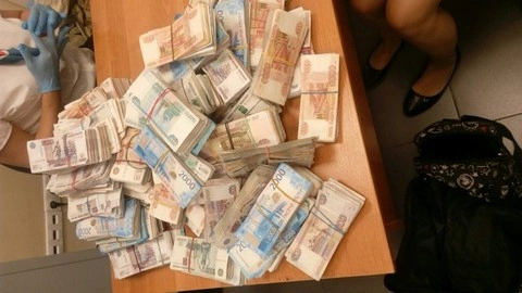 В Хабаровском крае возбуждено уголовное дело о присвоении сотрудниками банка порядка 20 миллионов рублей