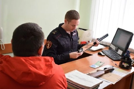 Эксперт: есть настоятельная необходимость внести изменения в правила получения разрешения на оружие