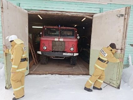 Населенный пункт спасли от лесного пожара на учениях в Каслинском районе