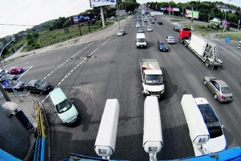 Инновационная система фотовидеофиксации управляет потоками транспорта