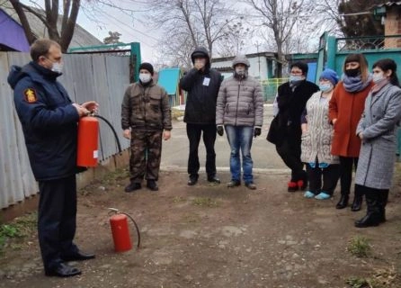 Практическое занятие по использованию первичных средств пожаротушения