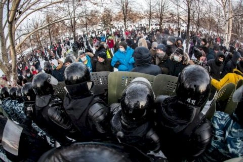 Глав штабов Навального проверят сотрудники МВД