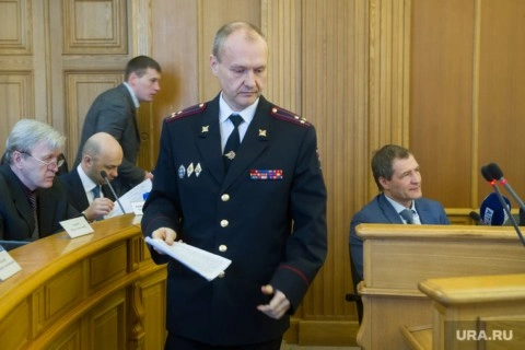 Бывшим начальнику УМВД по городу Екатеринбургу и заместителю председателя правления банка предъявлено обвинение во взяточничестве