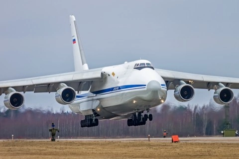 В Твери в рамках контрольной проверки прошли полеты самолетов Ан-124 «Руслан»