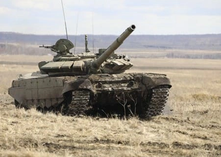 В Сухопутные войска продолжают поступать современные и модернизированные танки