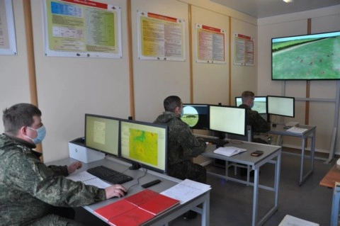 Артиллеристы ЮВО в свой профессиональный праздник освоили модернизированные «Мста-С» и виртуальный полигон «Артерра-ВТ-3D»