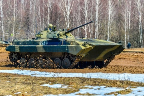 Свыше десятка новых БМП - 2М поступило на вооружение в Приморское общевойсковое объединение ВВО