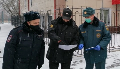 Спасатели провели тренировку по эвакуации в здании Злынковского районного суда