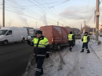 В Миассе стартовала проверка на дорогах