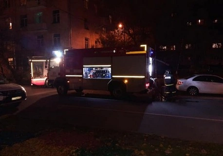 На пожаре в доме в Ульяновске огнеборцы спасли 2-х человек, 26 эвакуировали