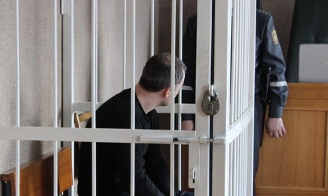 Испытательный срок не пройден: экс-глава УМВД на скамье подсудимых