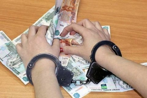Столичные оперативники задержали главного бухгалтера за присвоение и кражу более 8 млн рублей у организации