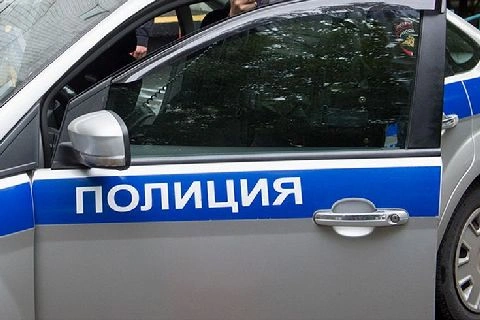 Полицейские Крыма прострелили колёса машины нарушителя, чтобы остановить транспорт