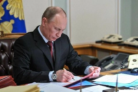 Обращение к Путину с просьбой разобраться с блогерами
