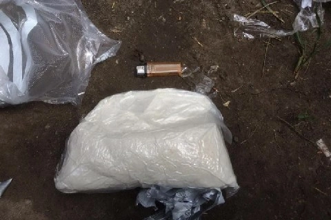 В Тюменской области полицейские изъяли около килограмма синтетических наркотиков