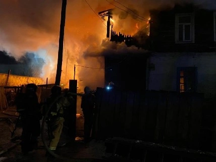 Под Сызранью в доме жилого типа разгорелся пожар