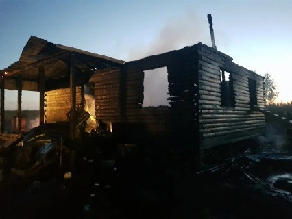 ДПК ВДПО «Лагуниха» не дала огню добраться до жилых домов