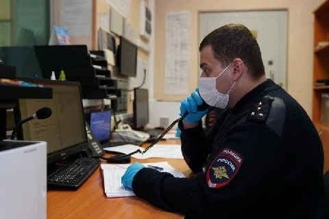 Полицейские задержали четверых подозреваемых в серии хищений драгоценностей из ювелирных магазинов и ломбардов по всей стране