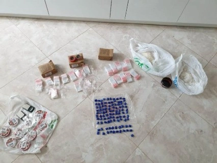 В Ямало-Ненецком автономном округе полицейские пресекли незаконный оборот наркотиков синтетического происхождения