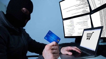 Банки не используют для связи с клиентами мессенджеры