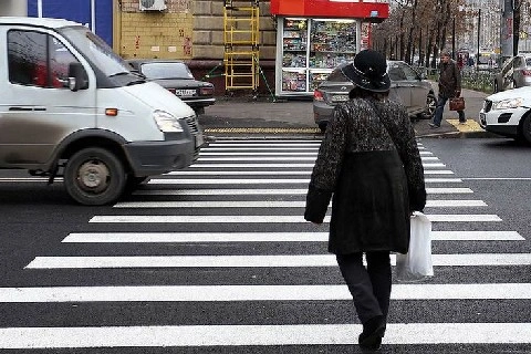 Число пешеходных переходов в Кировском районе увеличат после обращения петербуржцев