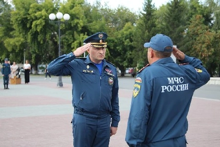 Глава МЧС России Александр Куренков открыл специализированную пожарно-спасательную часть в Астрахани