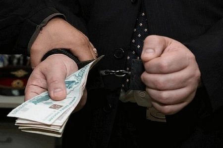 В Туве полицейскими при содействии коллег из правоохранительных органов выявлен факт получения взятки в особо крупном размере