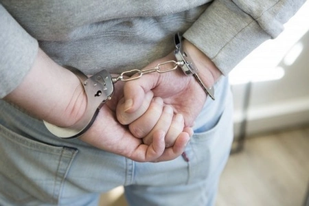 Ростовские полицейские задержали супружескую пару по подозрению в покушении на сбыт наркотиков