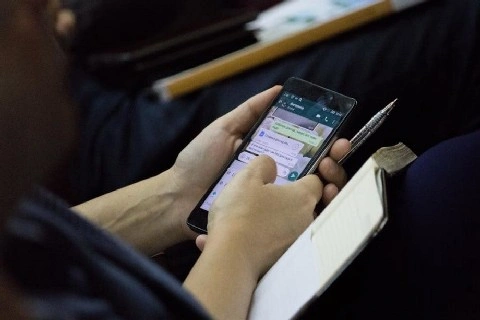 С 2023 г. на отдельных моделях мобильных телефонов WhatsApp прекратит свою работу