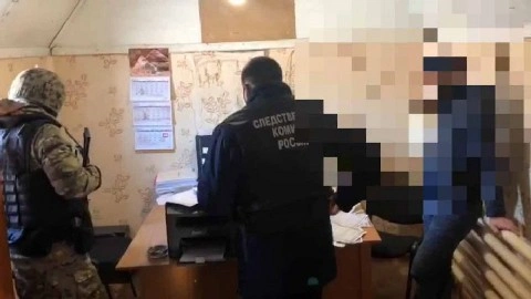 Обещали помочь: сотрудники угрозыска под следствием