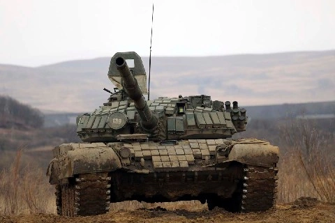 Военнослужащие танковых подразделений ВВО в Забайкалье приступили к тактико-огневым упражнениям