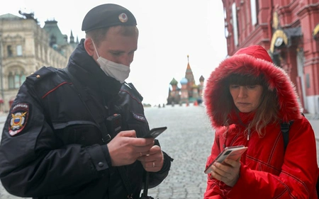 ФНС рассказала, как получать цифровые «служебные» пропуска людям, не имеющим работодателя