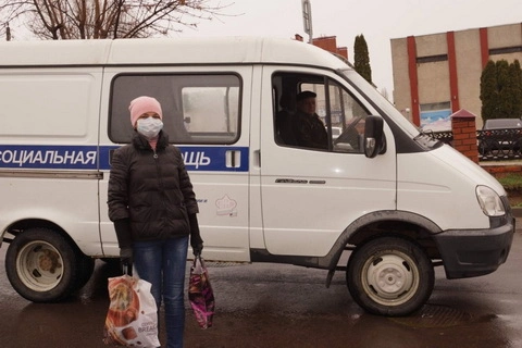 Поддержать в период пандемии социальных работников