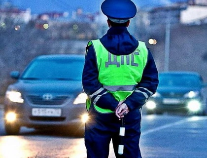 В Республике Башкортостан нетрезвый водитель напал на сотрудников ГИБДД