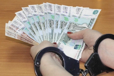 Осуждена пристав, превратившая исполнительное производство в неиссякаемую кормушку