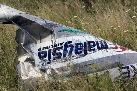 Антипов предоставил доказательства еще двух взрывов на борту MH17
