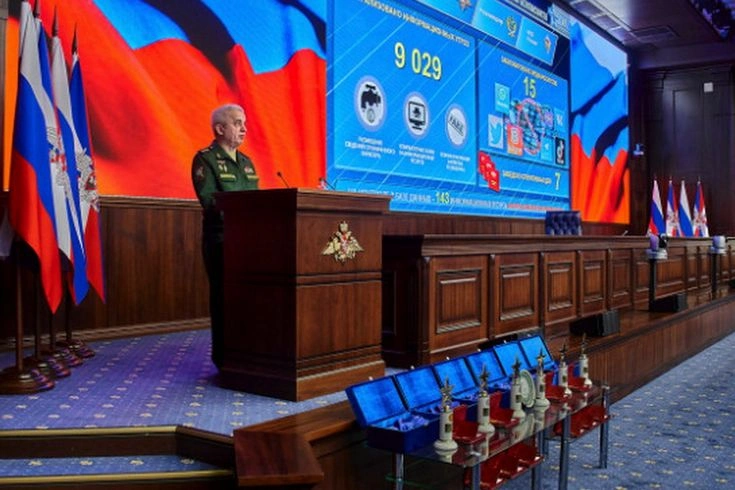 Министр обороны РФ Сергей Шойгу заявил о создании закрытой системы для обсуждений с представителями власти