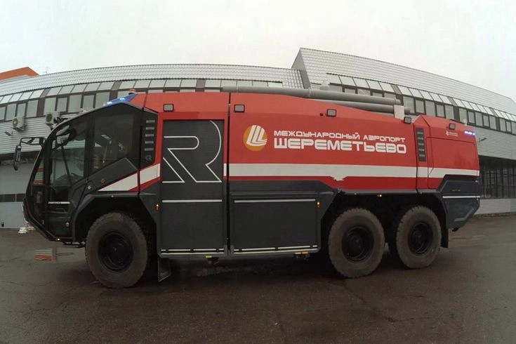 Автопарк пожарных автомобилей Международного аэропорта Шереметьево пополнился автомобилями нового поколения