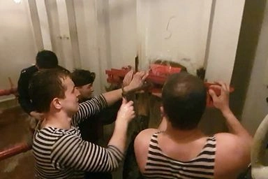 Экипаж малого ракетного корабля «Великий Устюг» провёл комплексную тренировку на специальных тренажёрах УТК «Каспий»