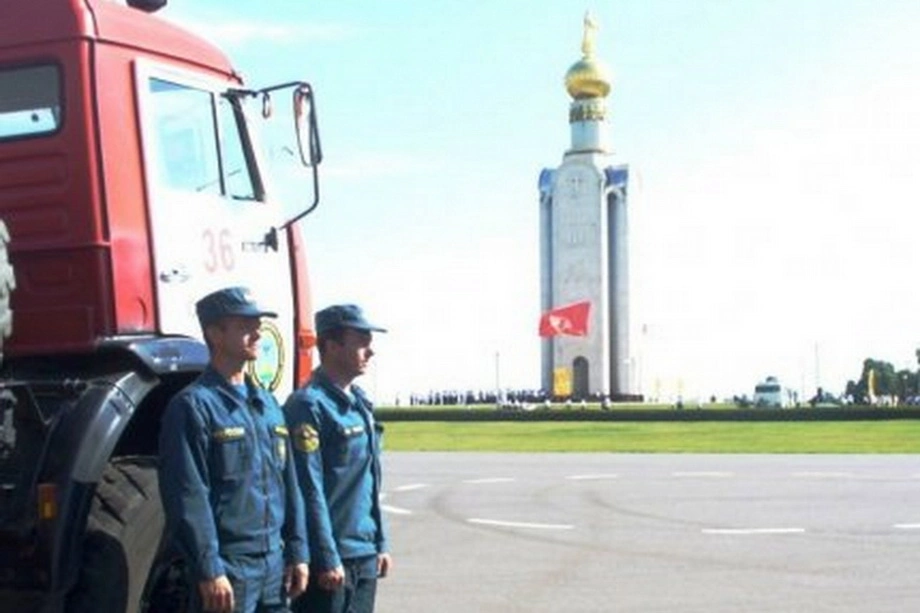 Безопасность во время мероприятий, приуроченных к 77-ой годовщине Прохоровского танкового сражения, обеспечивают сотрудники МЧС