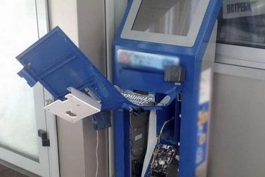 В Крыму задержаны подозреваемые в серии краж денег из платёжных терминалов