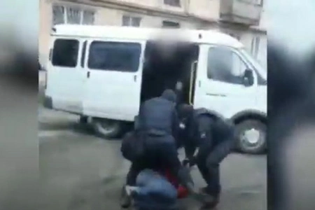 Оперативная видеосъемка задержания подозреваемых в Нижнем Новгороде – «оружейная» тема