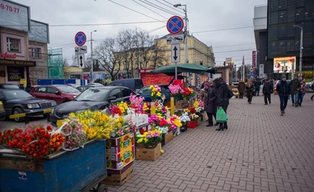 Руководство Центрального рынка хочет привлечь ЧОП к борьбе с нелегальными торговцами