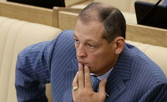 Депутат Госдумы РФ погиб при крушении вертолета