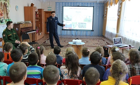 УРОК МУЖЕСТВА «СОЛДАТСКАЯ ДРУЖБА И ВЗАИМОВЫРУЧКА»