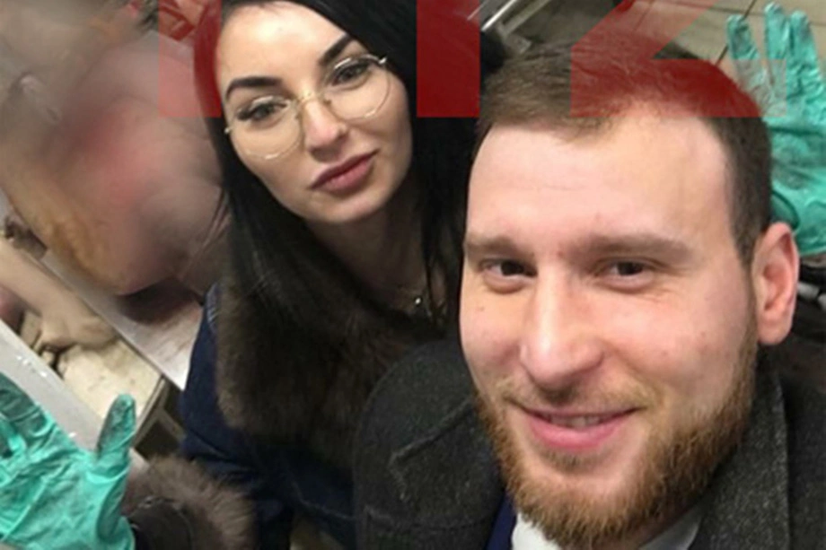 Московских полицейских уволили за селфи в морге